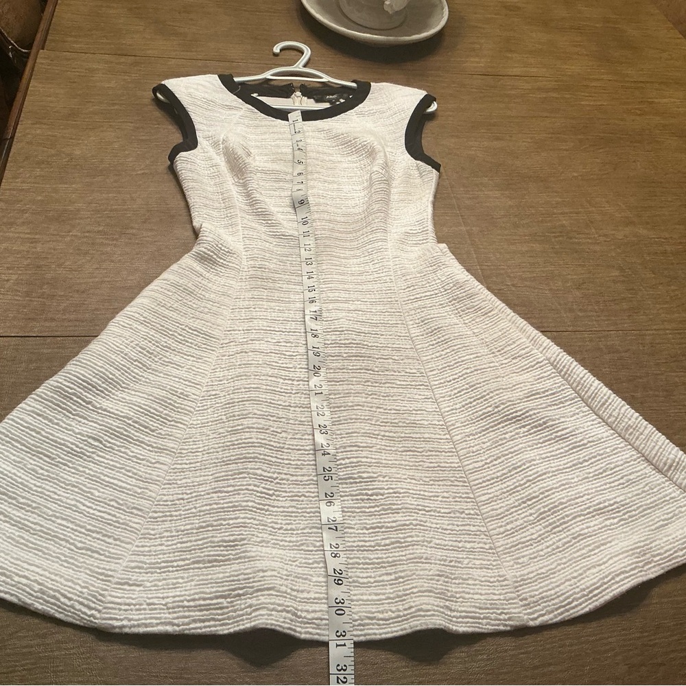 ABS Collection Allen Schwartz, white dress with black accents, Size Small - Picture 4 of 4
